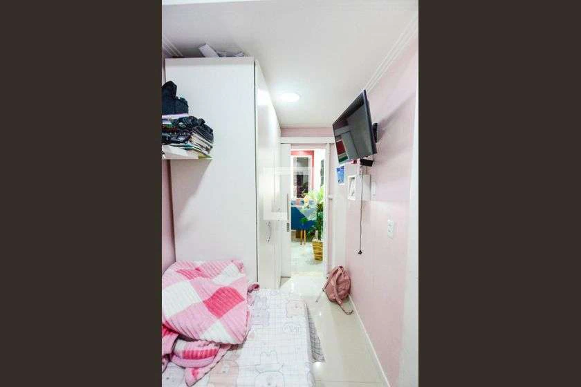 Furnished 55 m² apartment with 2 bedrooms and glass balcony — photo 14
