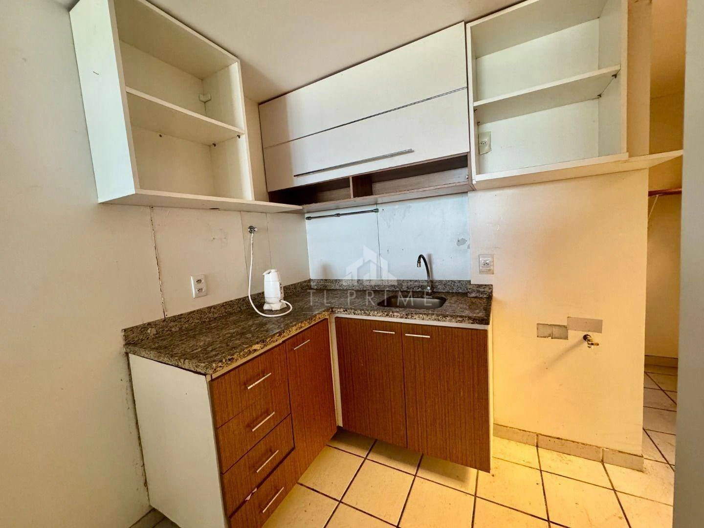 2-bedroom apartment with a private pool — photo 21