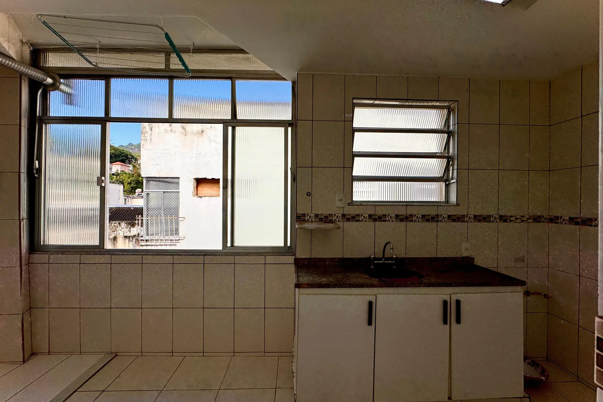 Квартира: 2 спальні, 1 з власною ванною кімнатою, 71 м² — photo 9