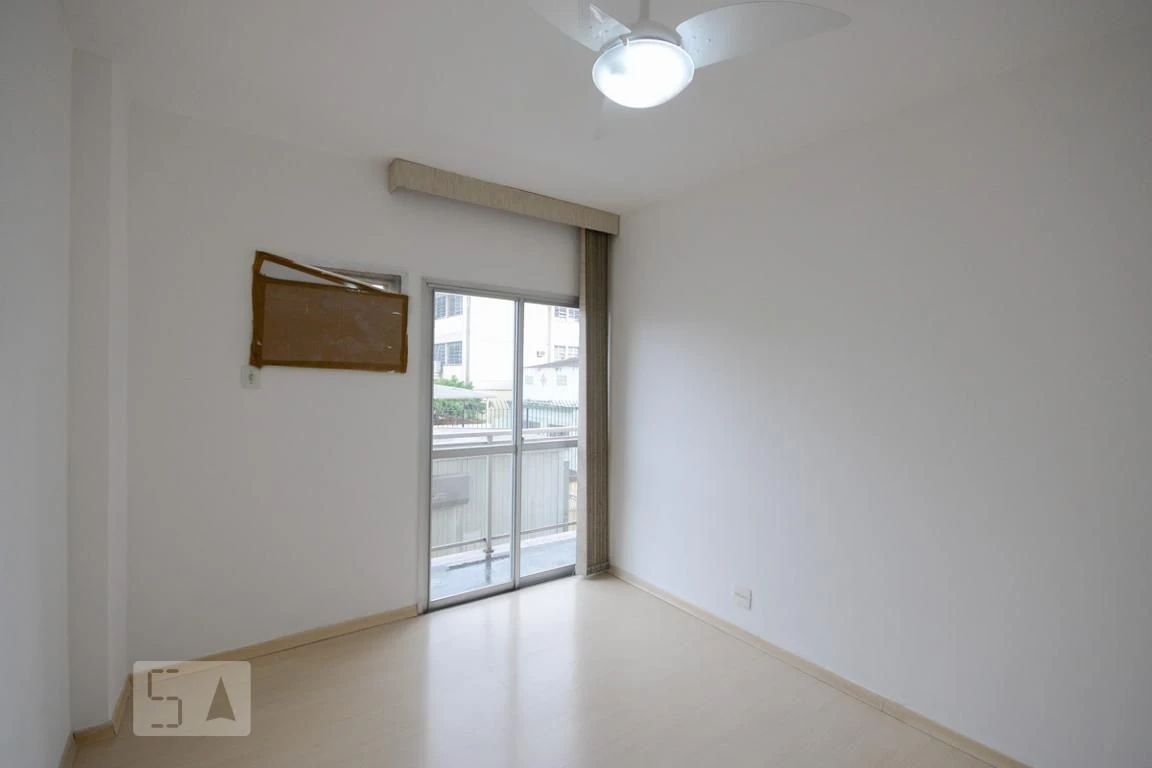 Гардеробная и 2 спальни: квартира 98 м² — photo 18
