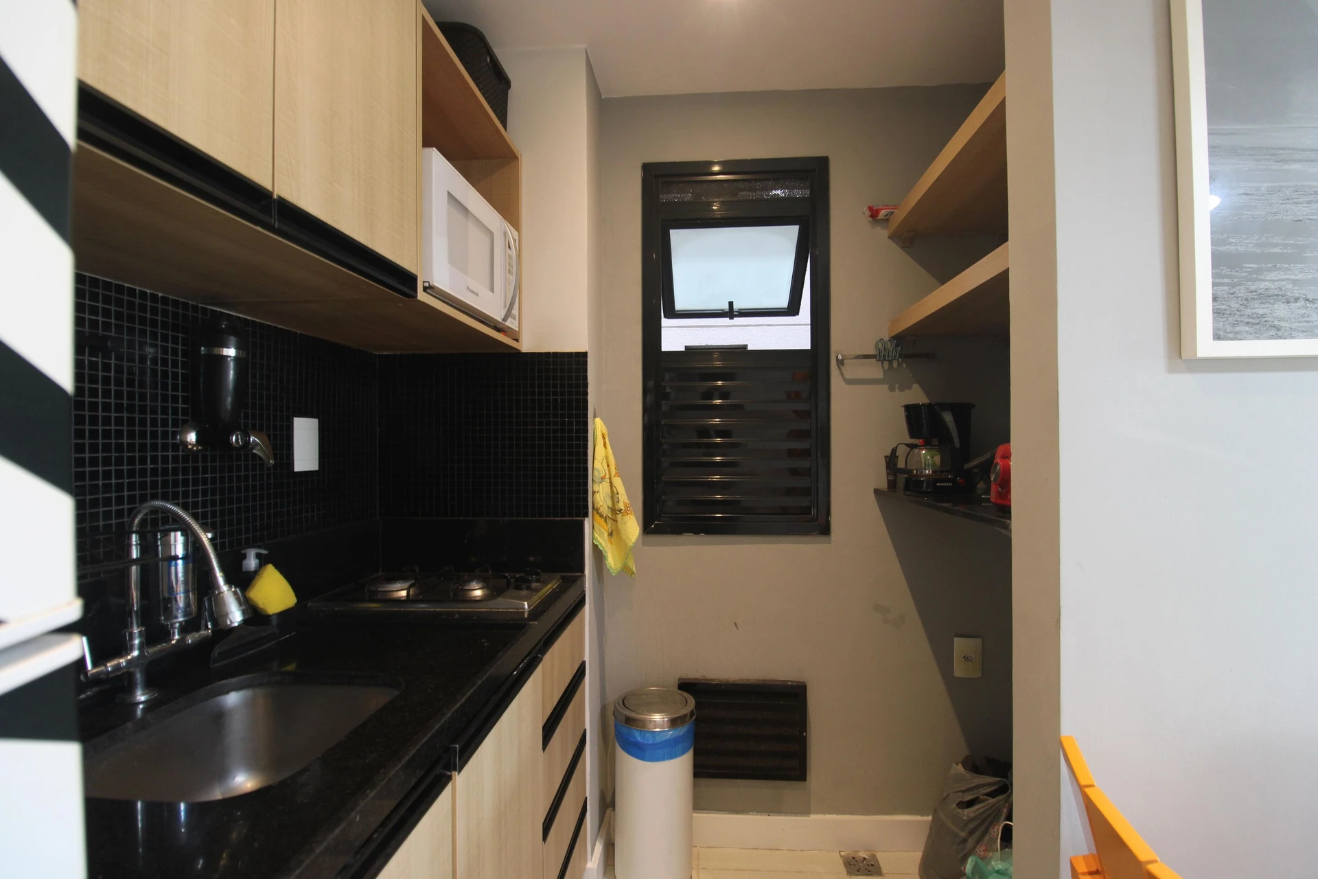 Furnished studio with 1 bedroom and balcony — photo 7
