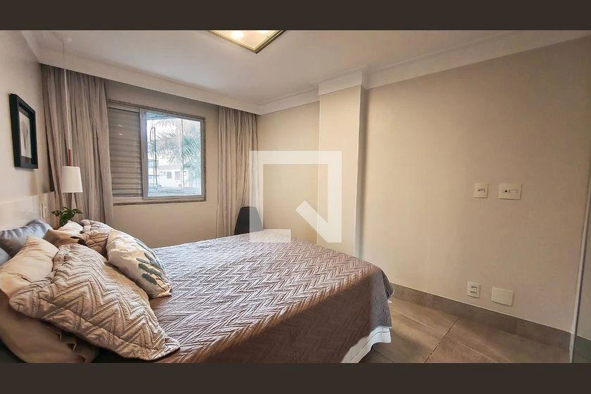 Furnished apartment, 160 m², with a glass-enclosed balcony — photo 5