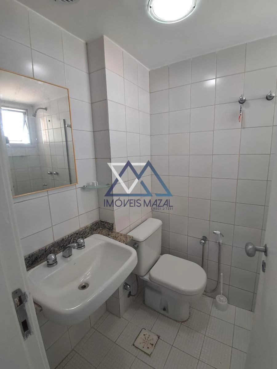 3-bedroom apartment in a building with a sauna — photo 36