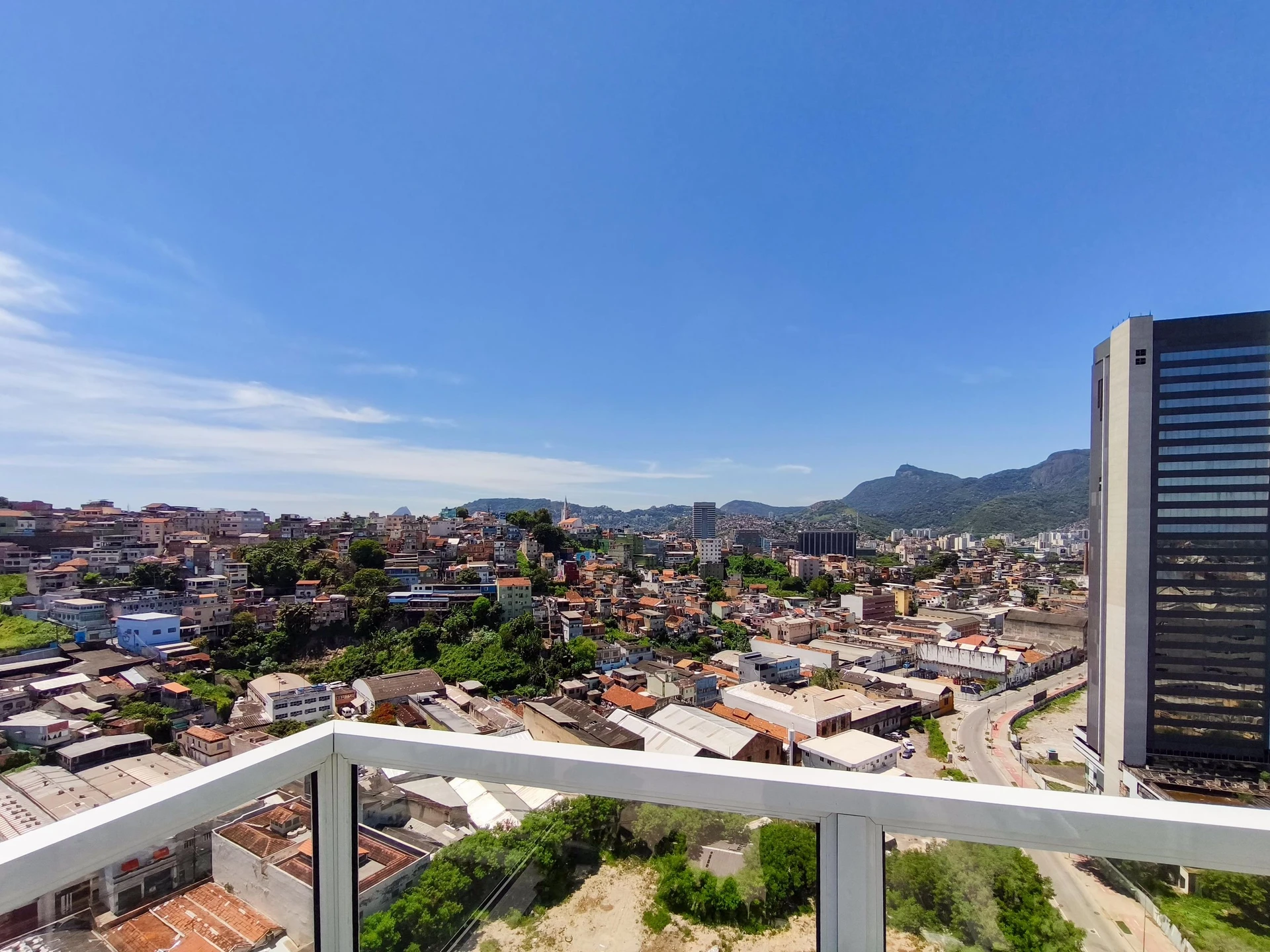 Apartamento mobiliado de 2 quartos em condomínio com sauna — photo 42
