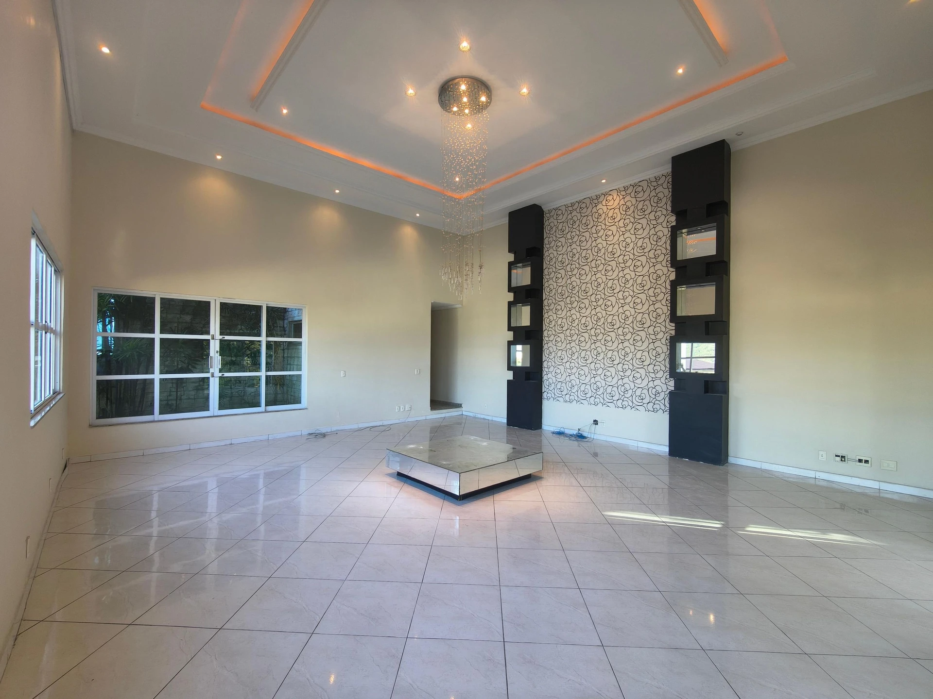 Condo house with 3 bedrooms and a balcony — photo 15