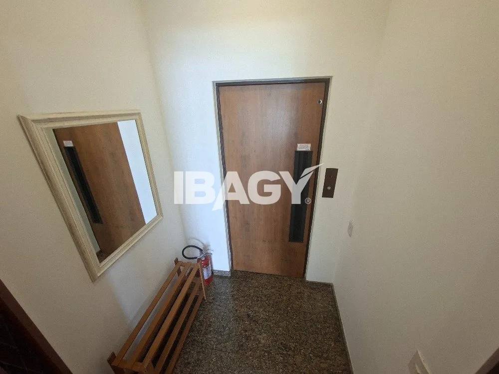 302 m² apartment with a water view and a bathtub — photo 43