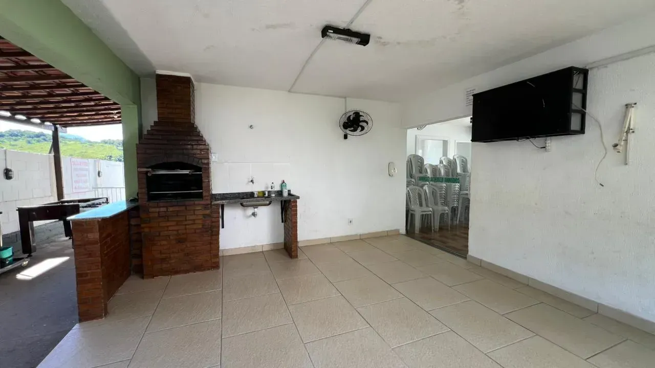 Apartamento com 2 quartos e 1 vaga, azulejo por todo lado — photo 8