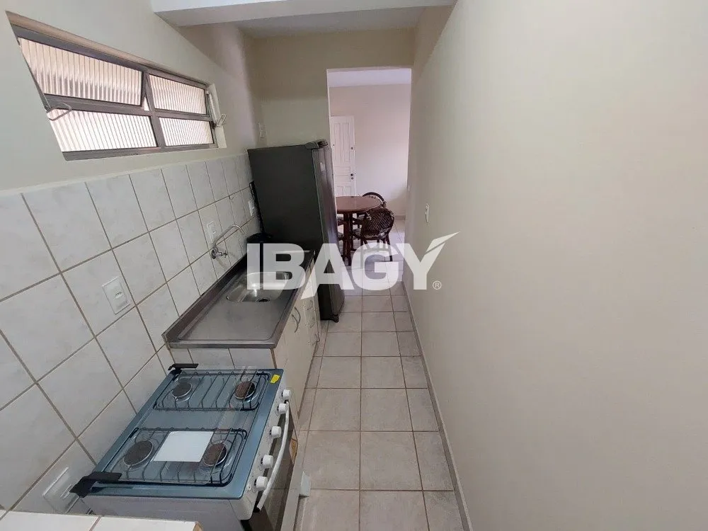 Furnished 1-bedroom apartment with a balcony — photo 4