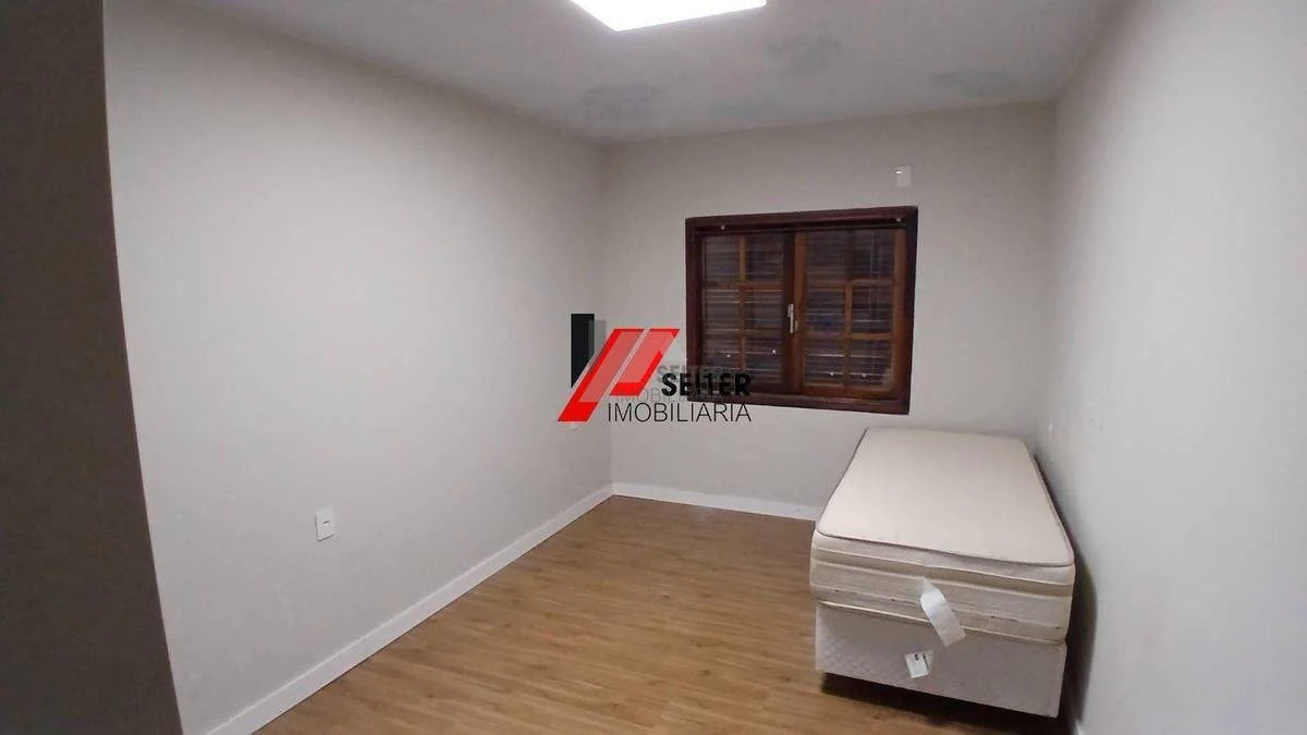 4-bedroom house with a home office in Florianópolis — photo 7