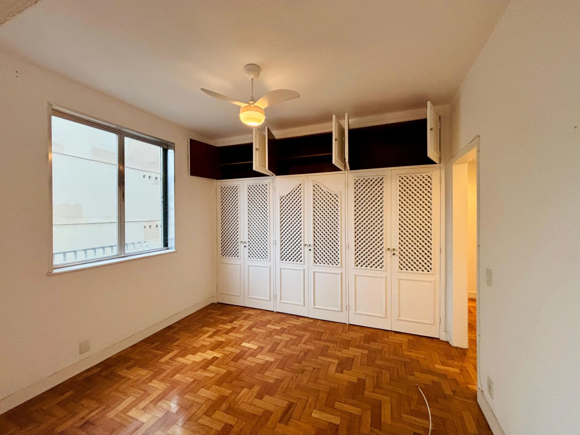 Washing machine in a 3-bedroom apartment, 110 m² — photo 8