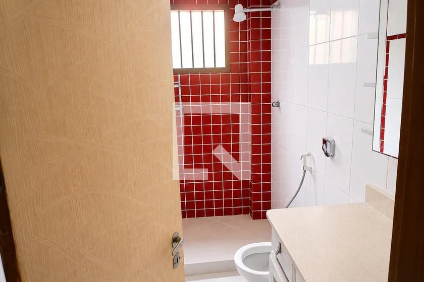 Rental house with 4 bedrooms and 115 m² — photo 7
