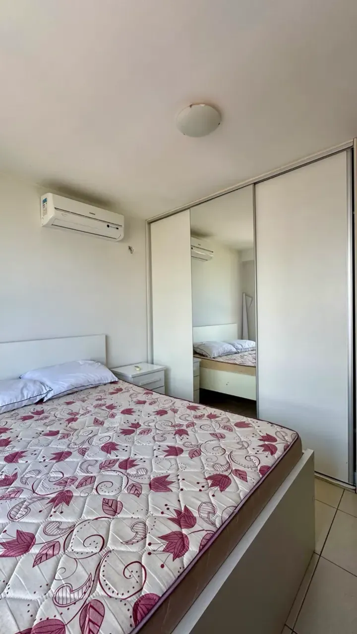 One-bedroom apartment with a washing machine — photo 4