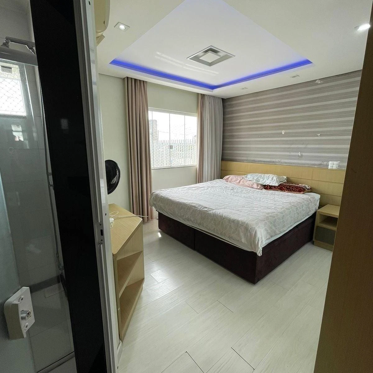 147 m² house with a bathtub and a washing machine — photo 15