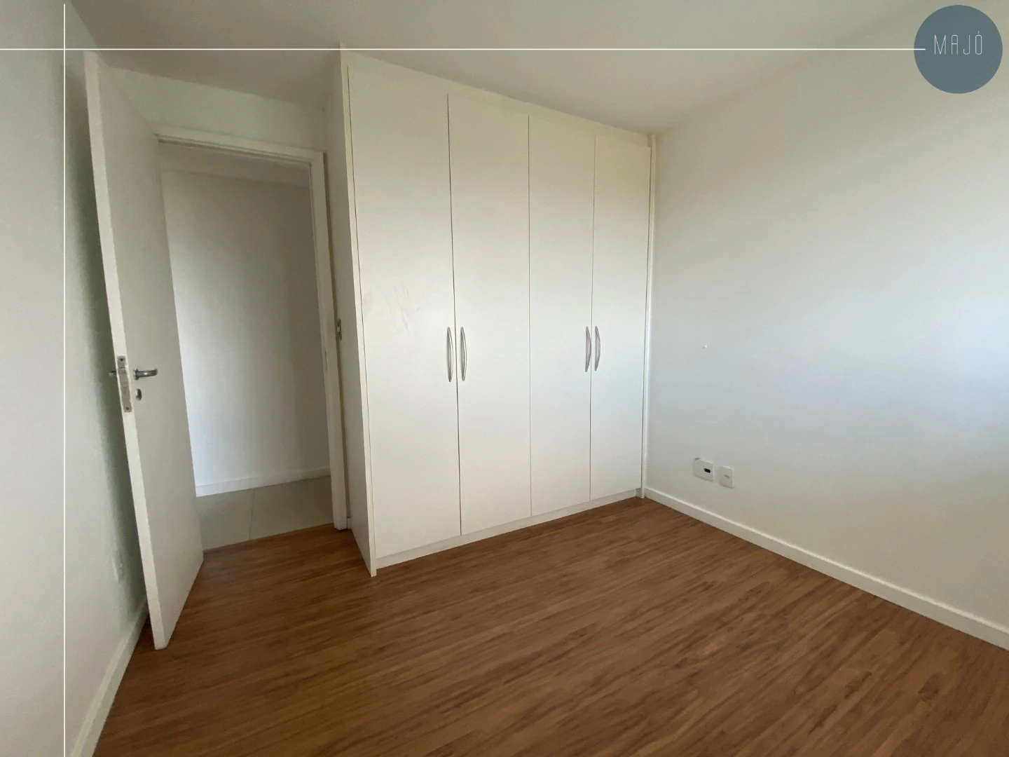 4-bedroom apartment with a mountain view in Rio de Janeiro — photo 18