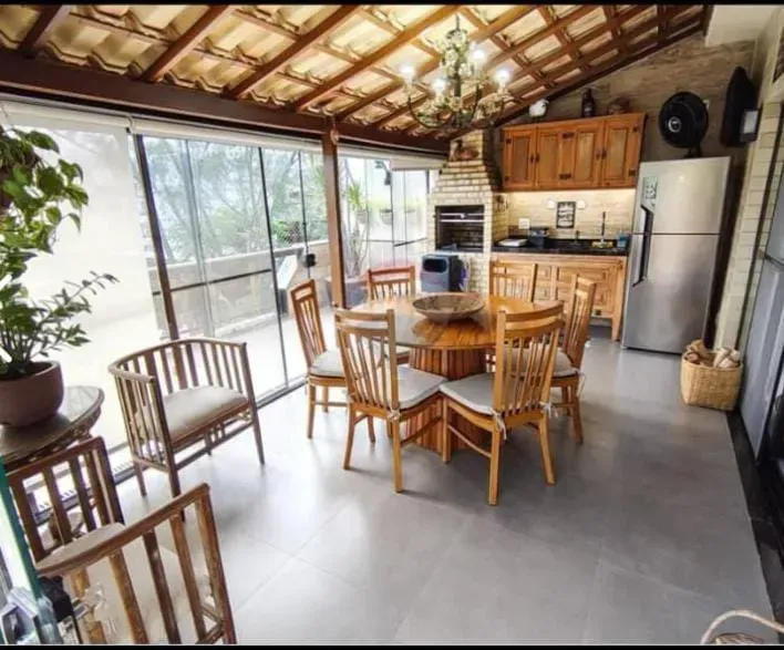 Furnished apartment with 3 bedrooms and 4 bathrooms — photo 7