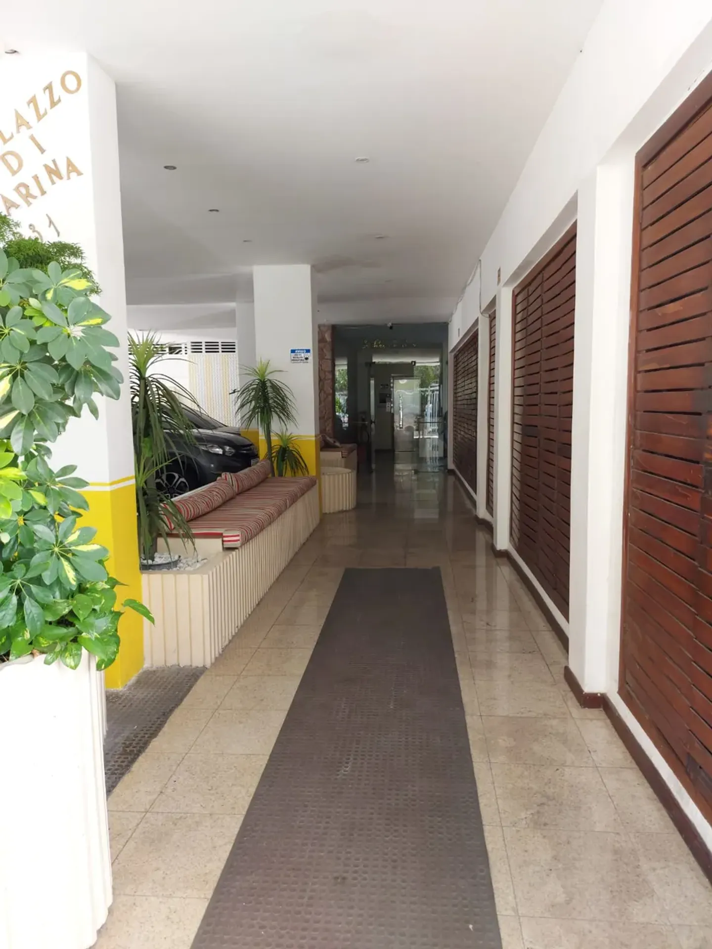 2-bedroom apartment with wood or laminate floors — photo 25
