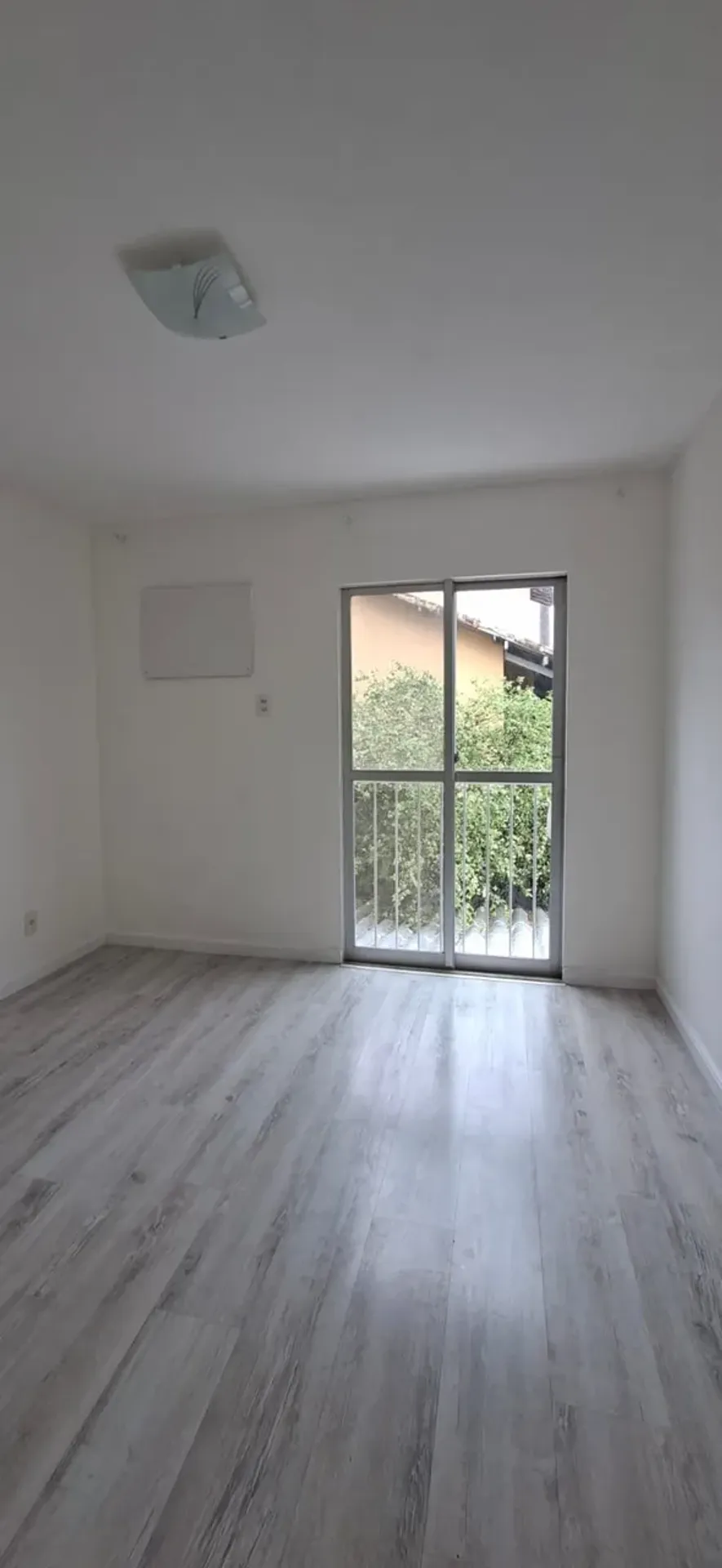 Triplex house with 4 bedrooms, 3 baths and 2 parking — photo 28