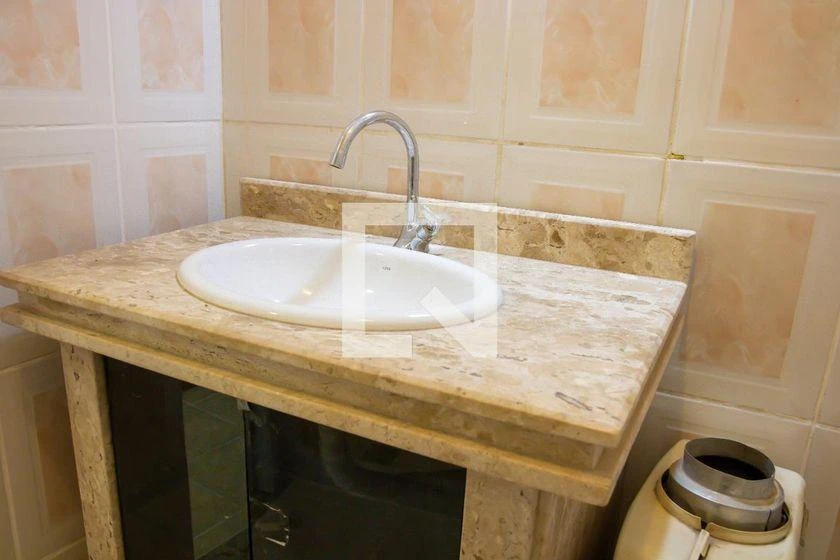 Apartamento de alquiler con 2 dormitorios y 75 m² — photo 44