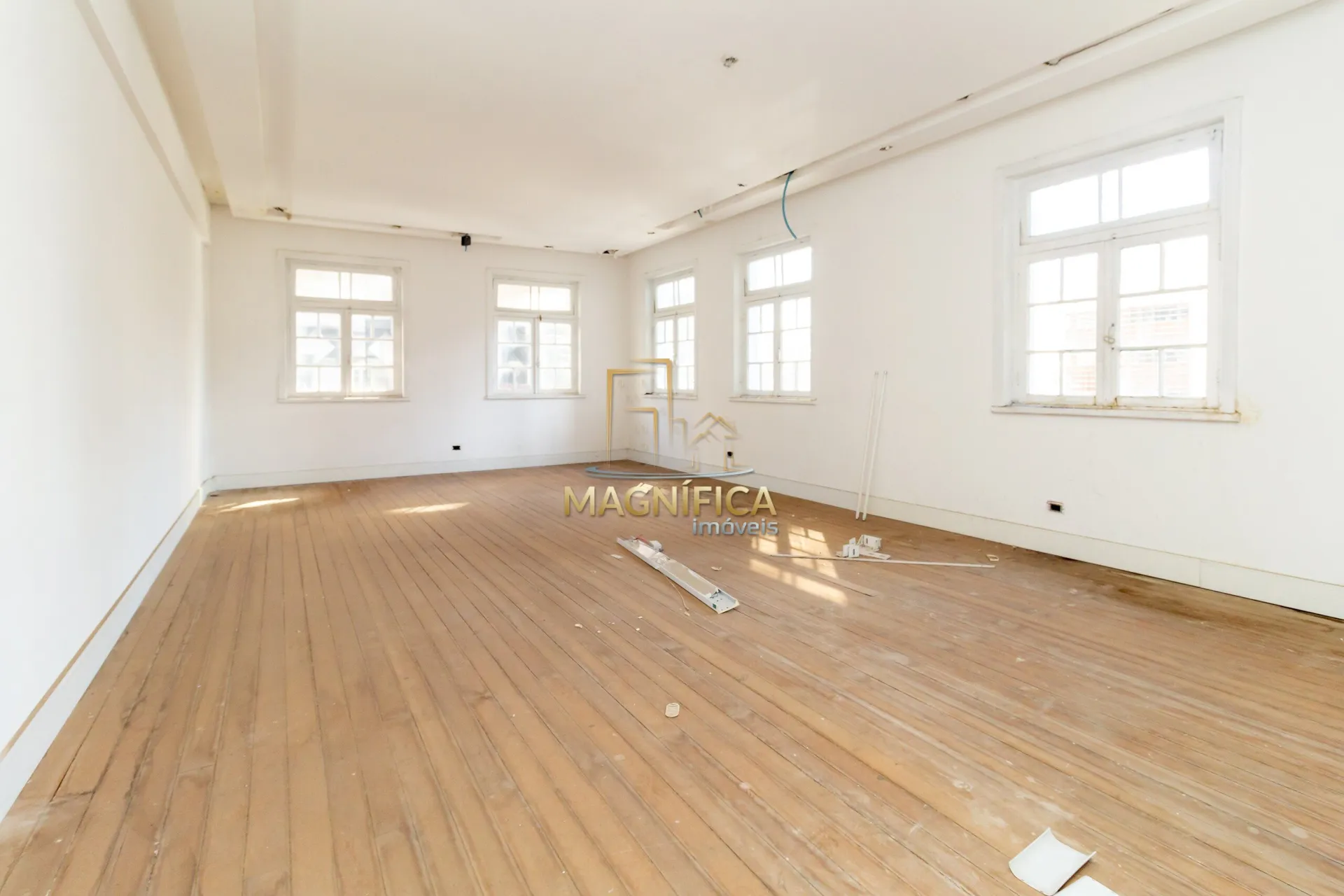 Commercial house with 1 bedroom and balcony, 501 m² — photo 3