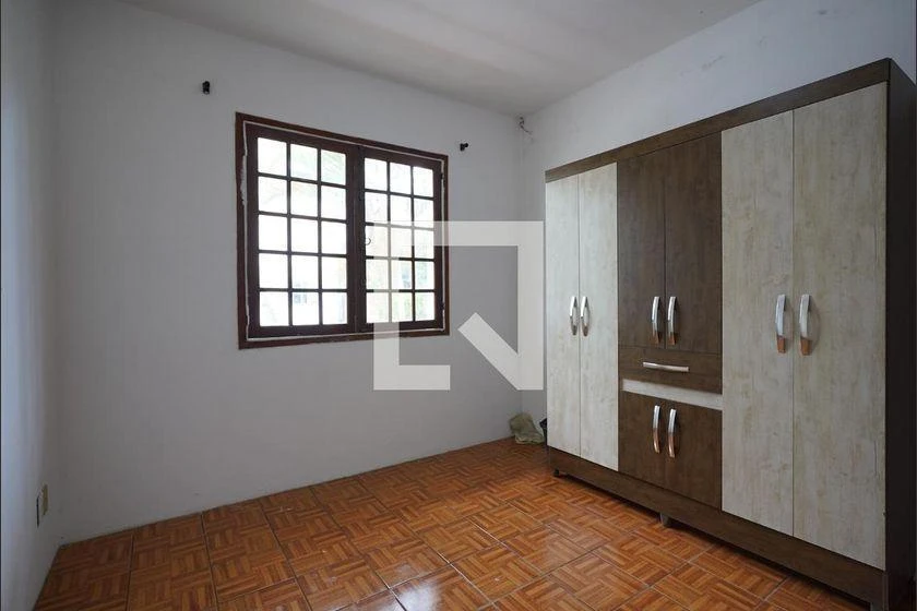 House with 7 bedrooms and 3 en-suites at 350 m² — photo 43