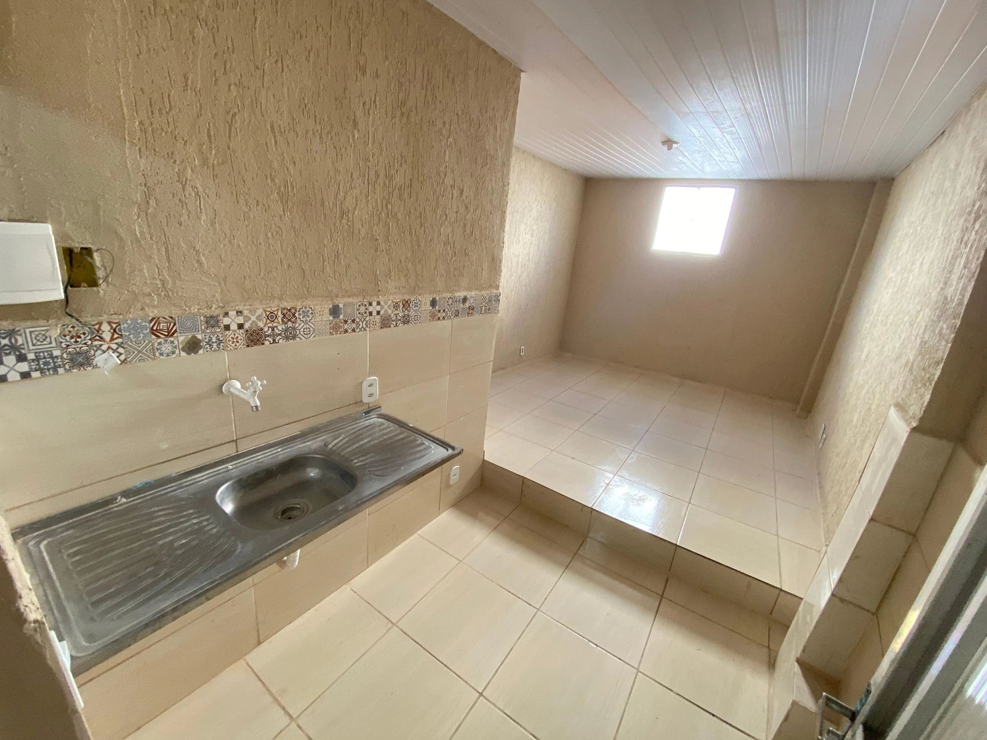 1-bedroom apartment with no parking, city-facing windows — photo 23