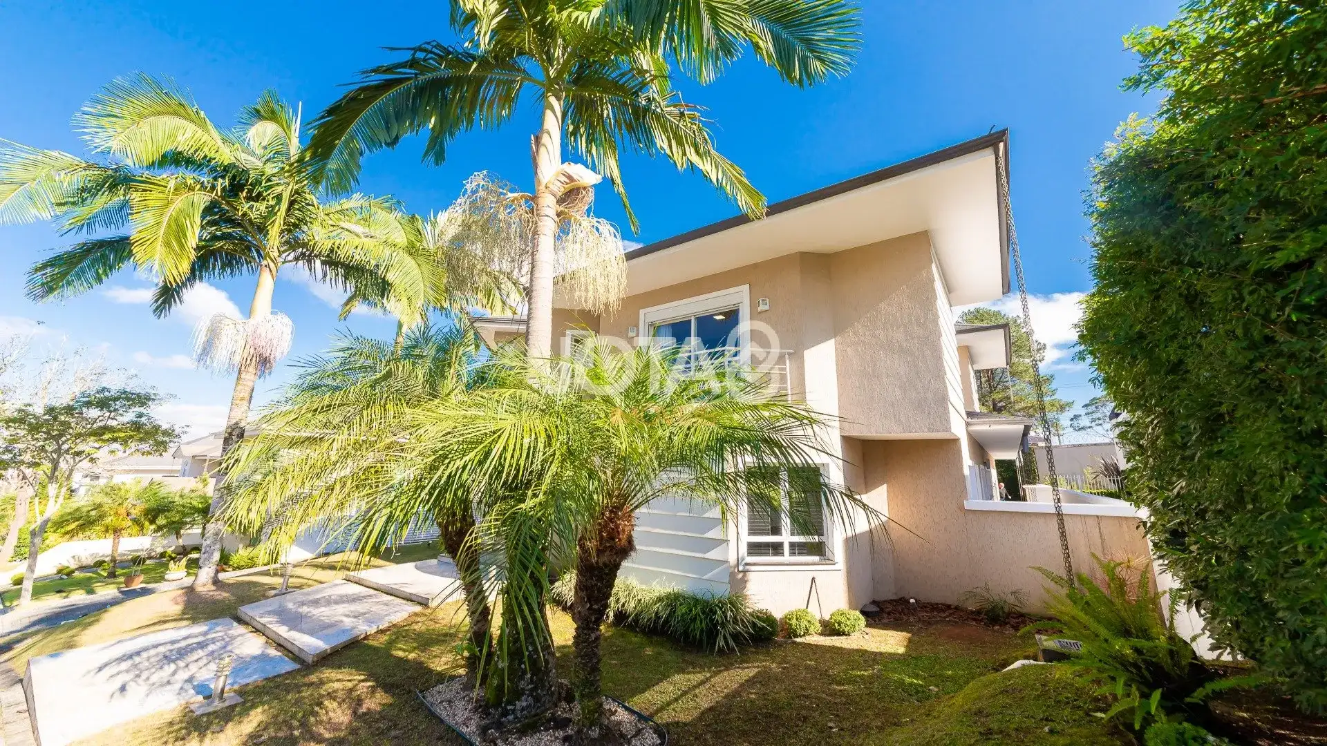 House with 3 bedrooms, 345 m² and 6 parking spaces — photo 47