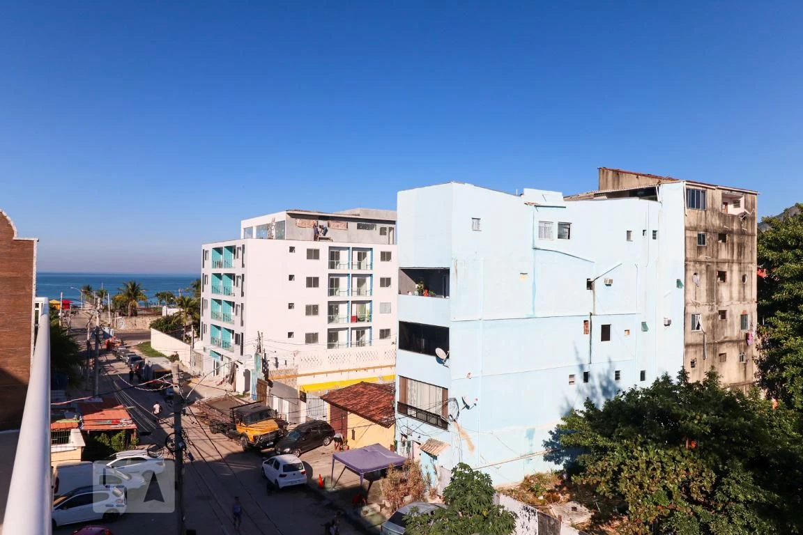 3-bedroom apartment with a mountain view in Rio de Janeiro — photo 16