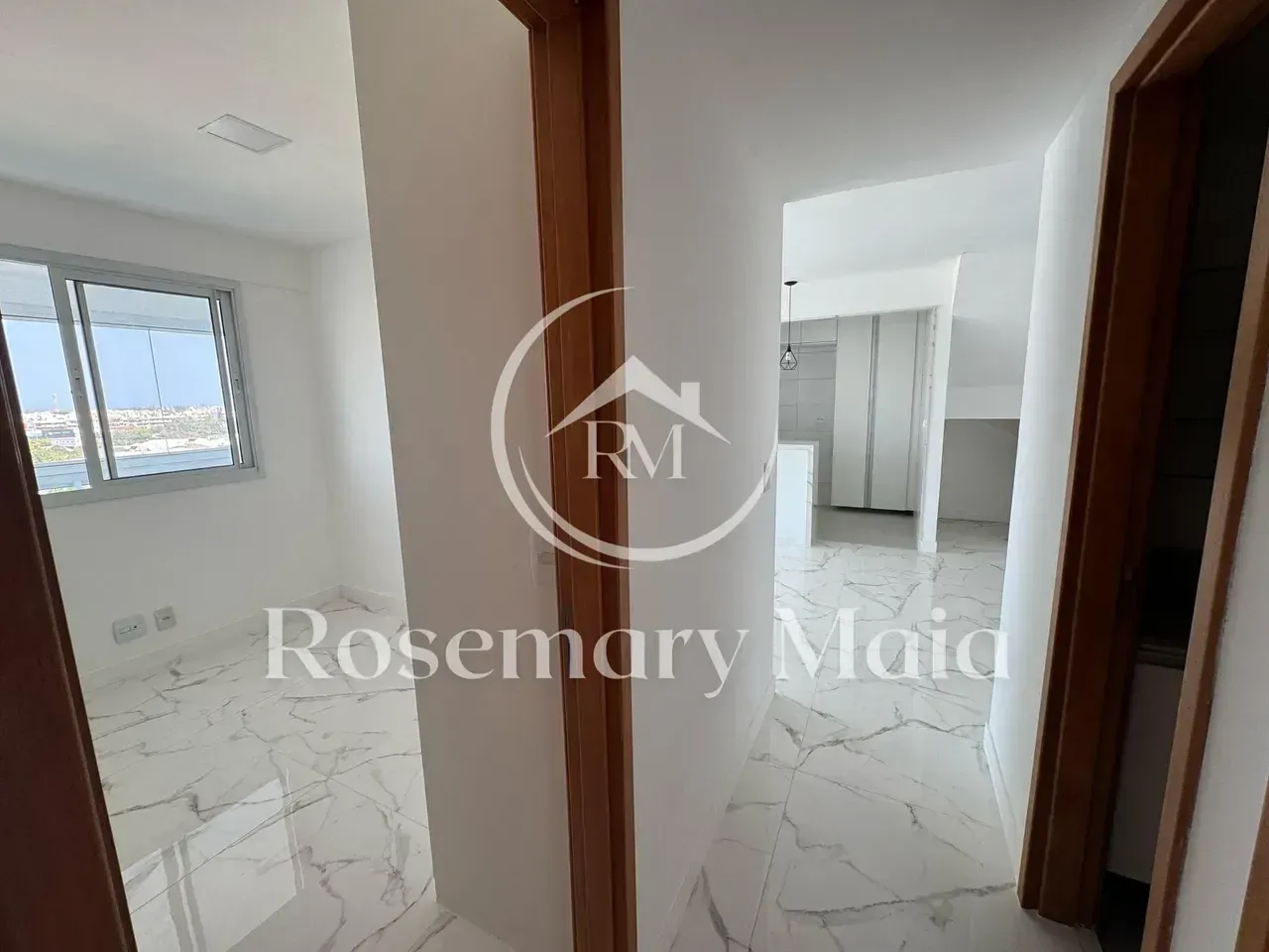 Duplex penthouse with 4 bedrooms and city view — photo 25