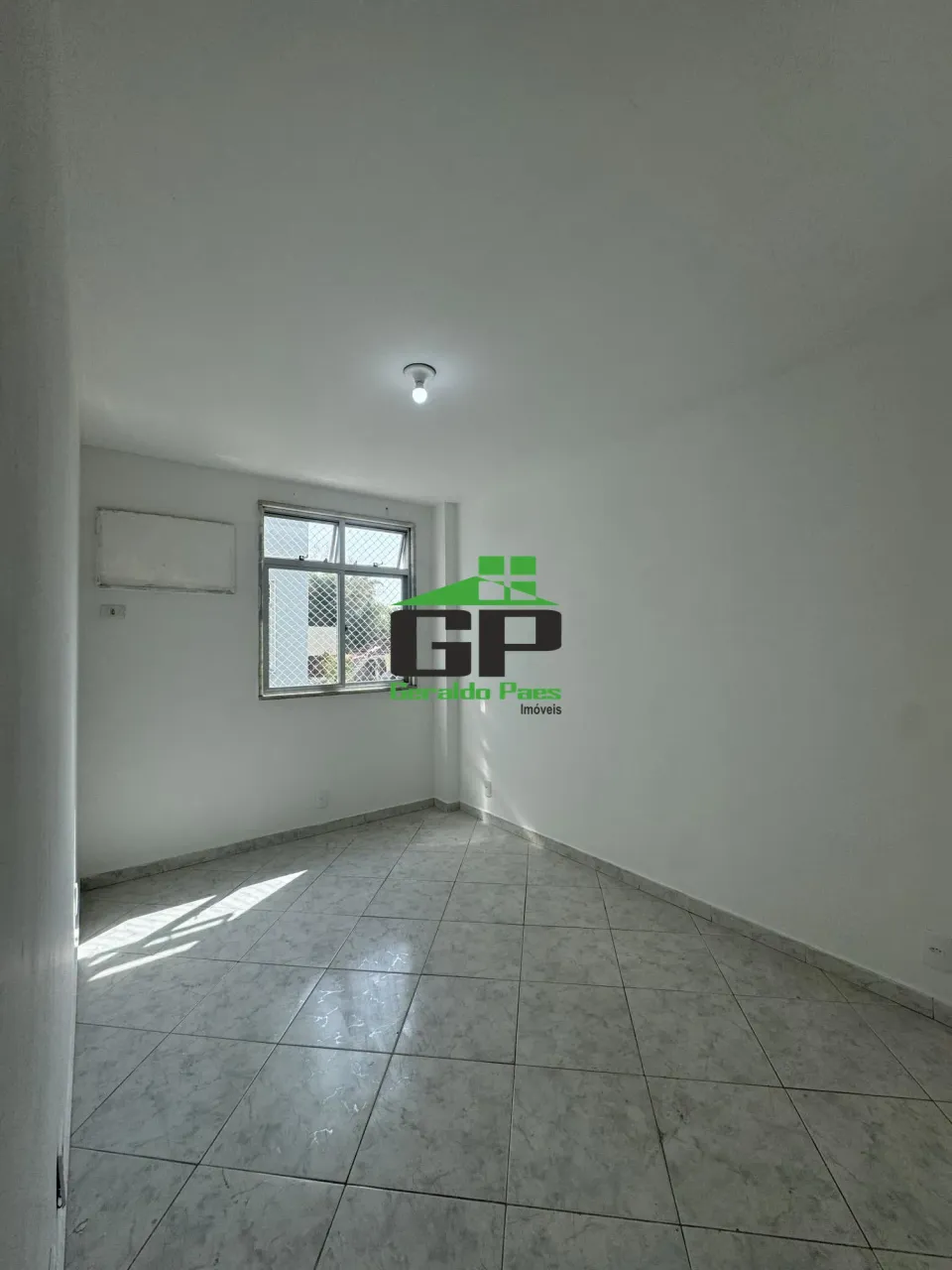 Rental apartment with 2 bedrooms and 2 bathrooms — photo 17