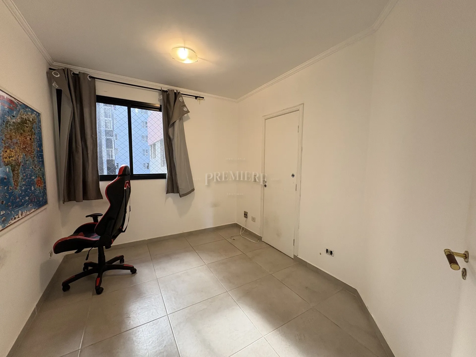 3-bedroom apartment with a home office in Curitiba — photo 4