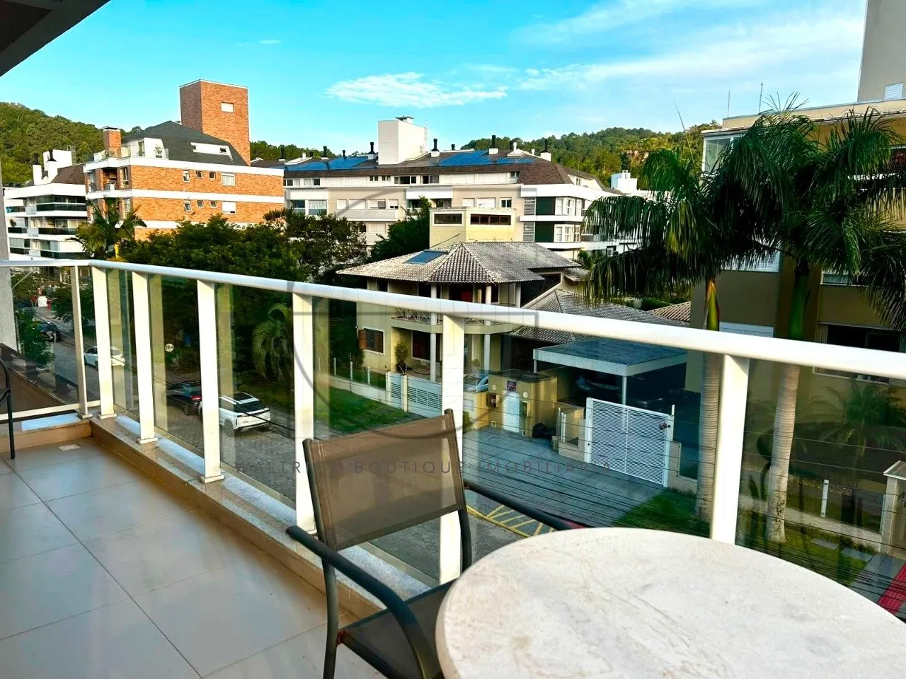 3-bedroom apartment with a mountain view in Florianópolis — photo 6