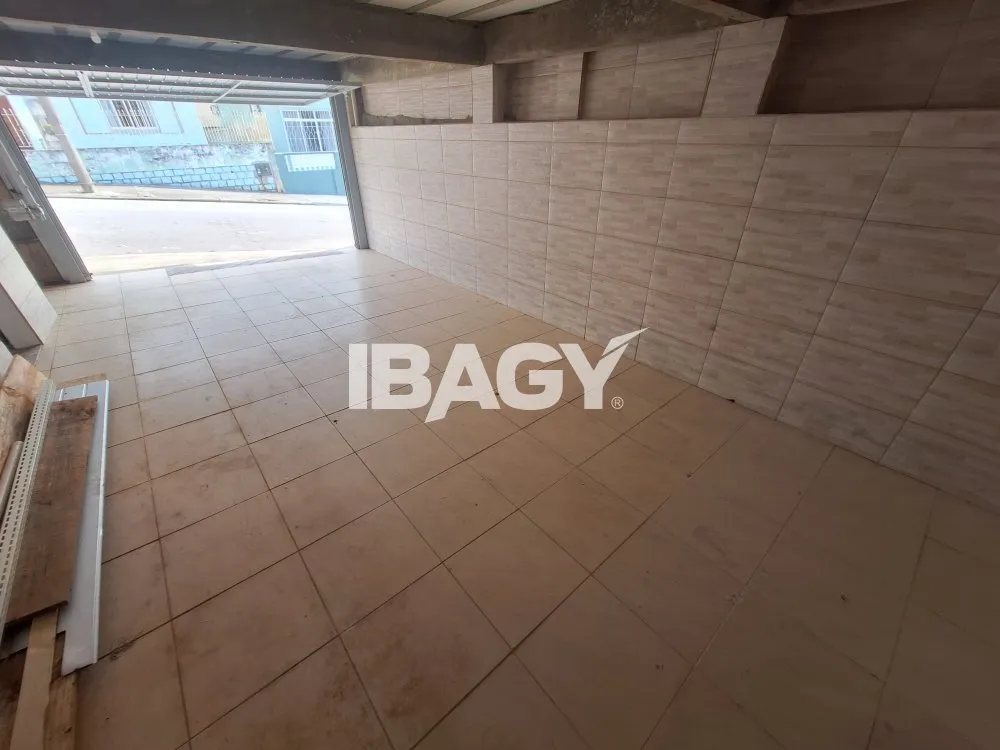 House with 4 bedrooms and 2 bathrooms, 100 m² — photo 5