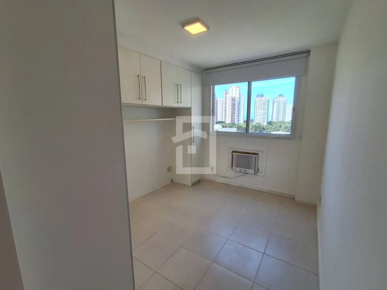 Glass-enclosed balcony in a 2-bedroom apartment, 64 m² — photo 25