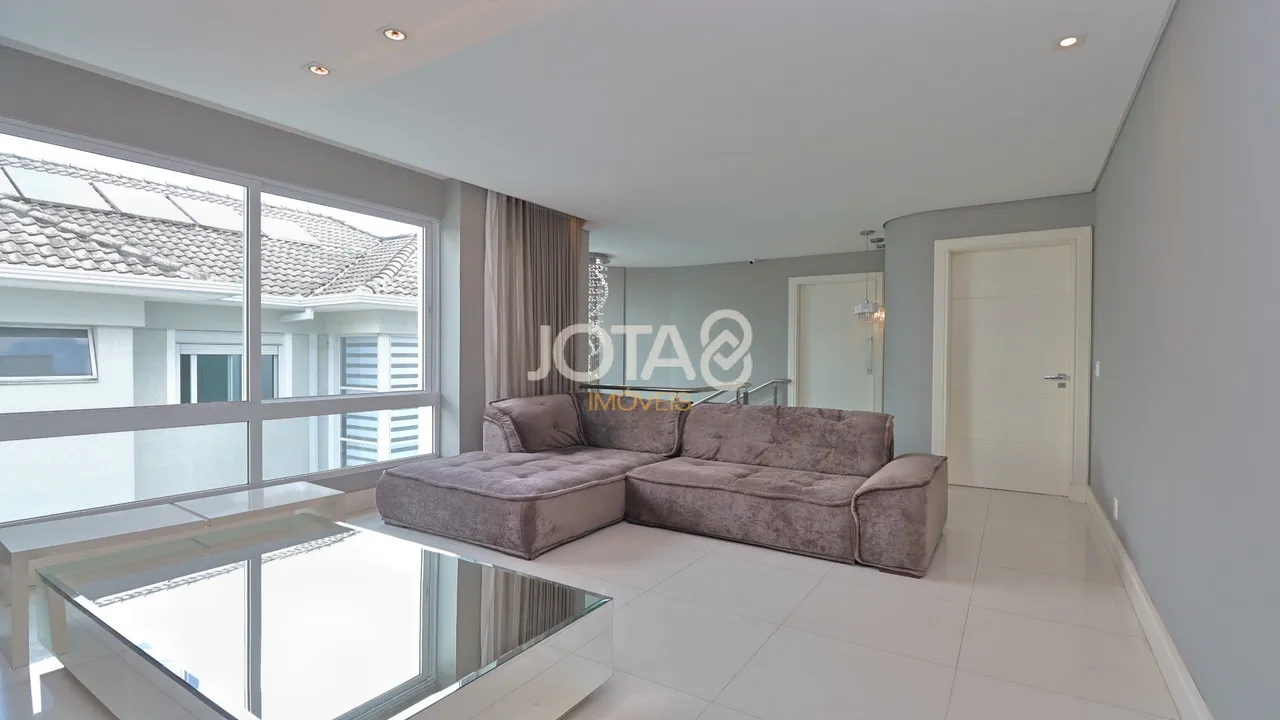 House of 310 m² with 3 en-suite bedrooms and private BBQ — photo 18