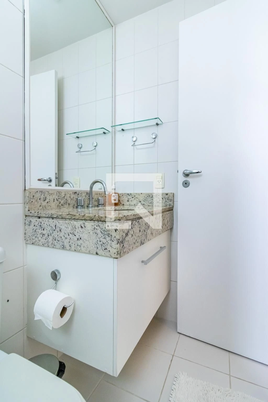 Apartamento mobiliado com 2 quartos, varanda e vaga — photo 43