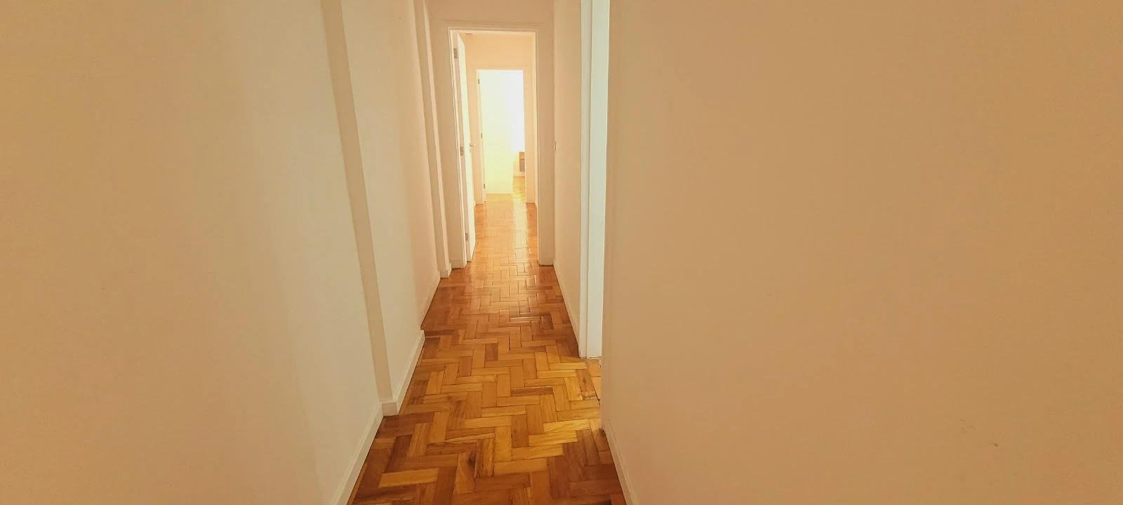 3-bedroom apartment with a washing machine — photo 21