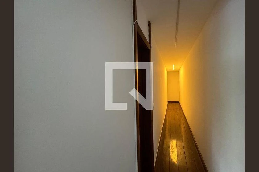 4-bedroom apartment with a balcony and 180 m² — photo 33