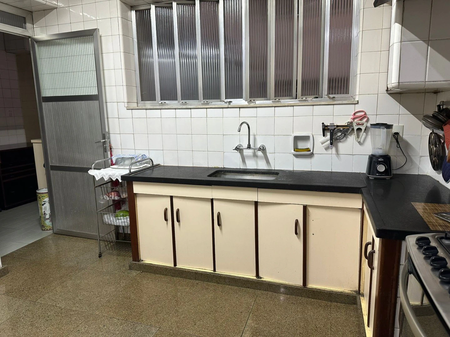 490 m² unfurnished apartment with 5 bedrooms and 3 baths — photo 11