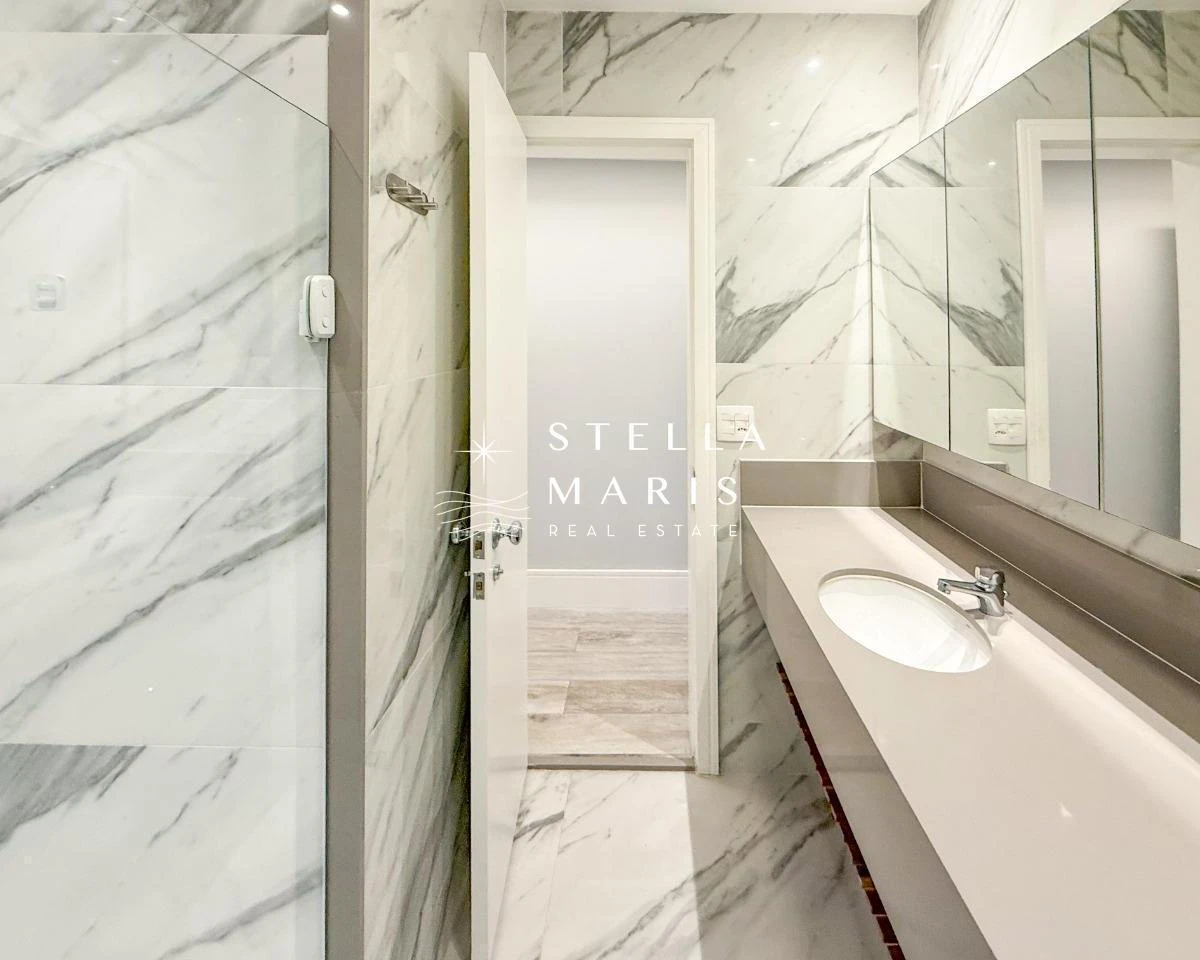 140 m² apartment with 3 en-suite bedrooms and no parking — photo 9