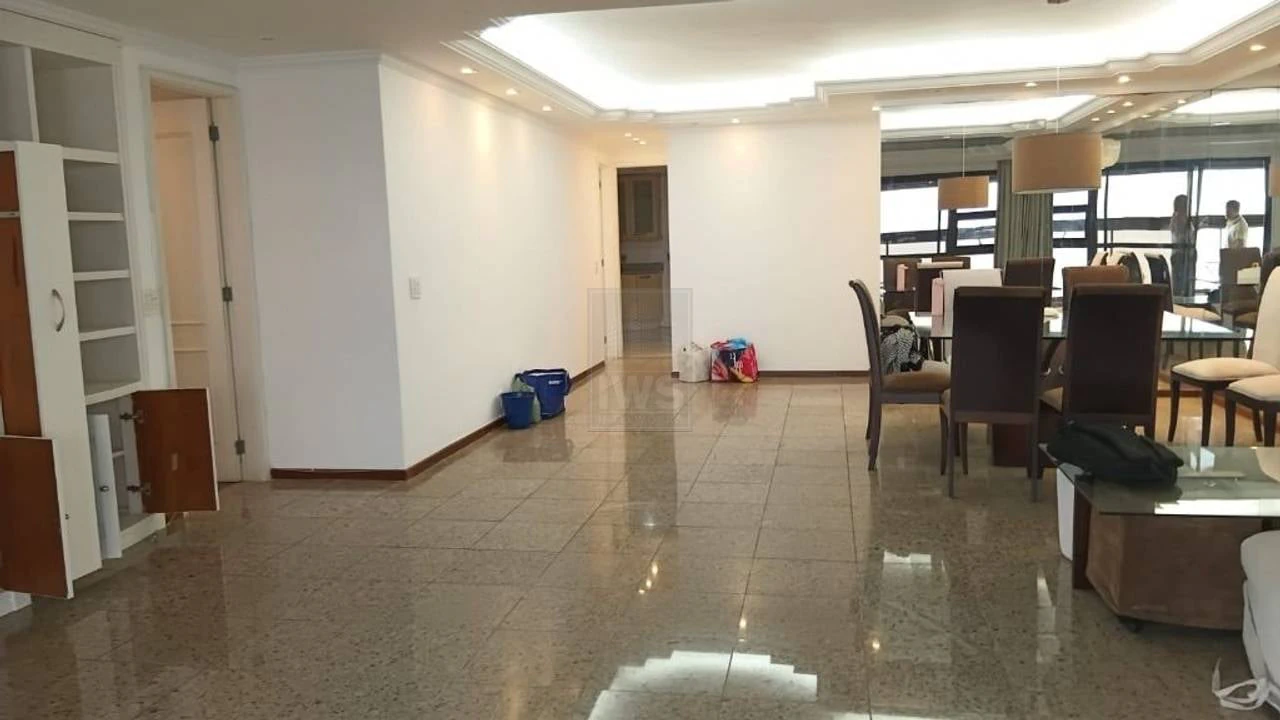 3-bedroom apartment in a building with a sauna — photo 19