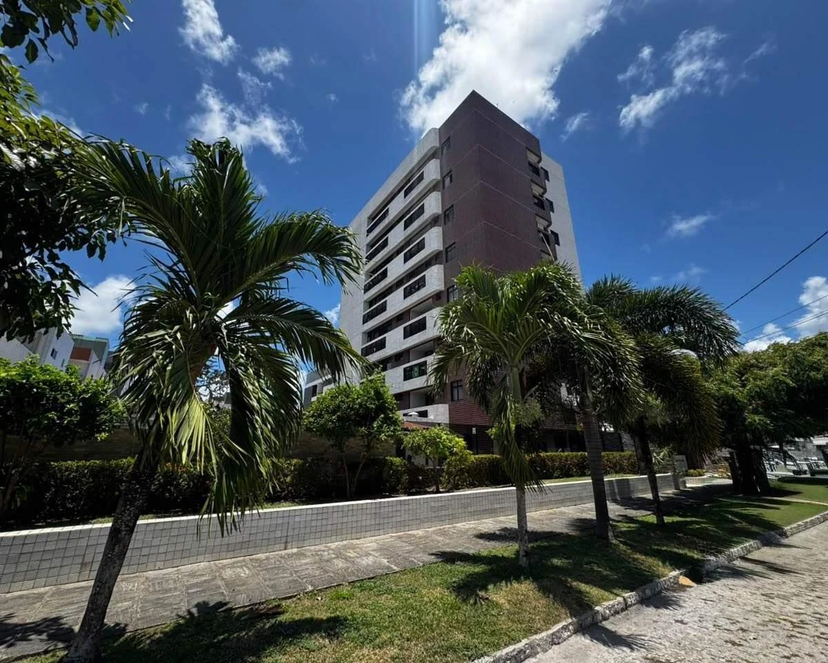 3-bedroom apartment with a water view — photo 28