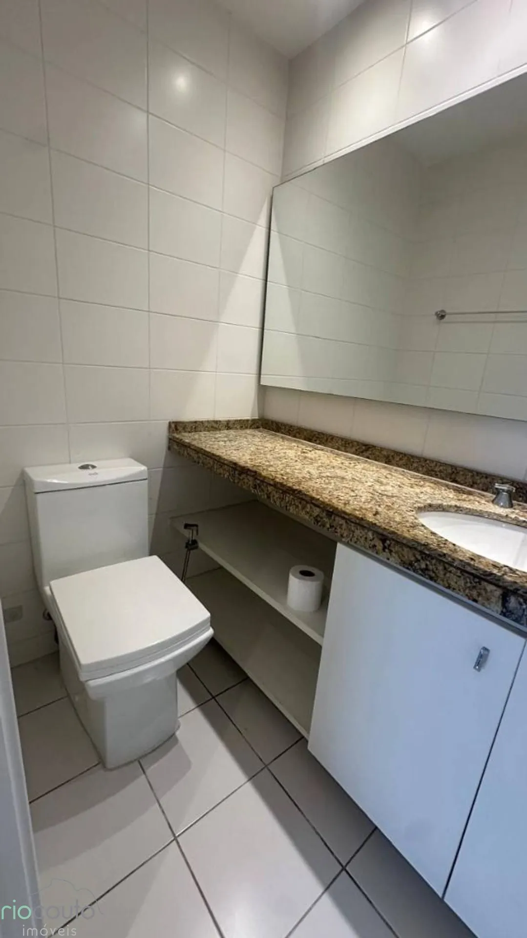 2-bedroom apartment with a water view in Rio de Janeiro — photo 63