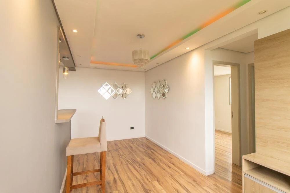 Apartment with 2 bedrooms, 1 en-suite and an open kitchen — photo 9