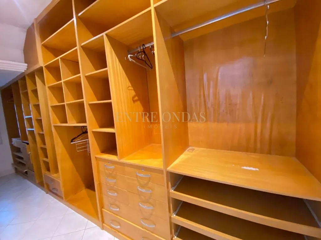 Home office in a 3-bedroom house, 170 m² — photo 35