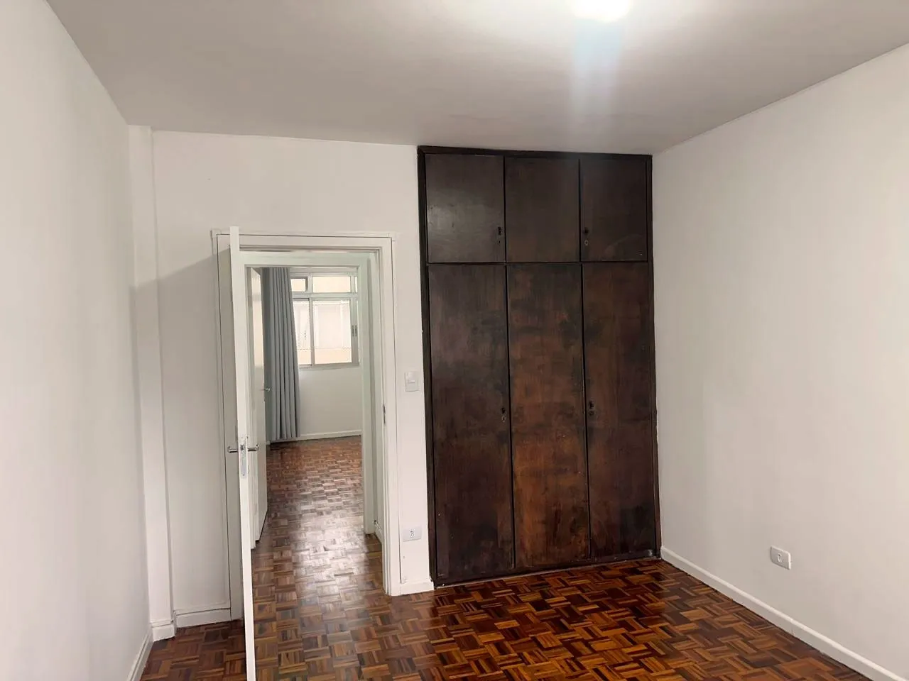 3-bedroom apartment with a walk-in closet — photo 12