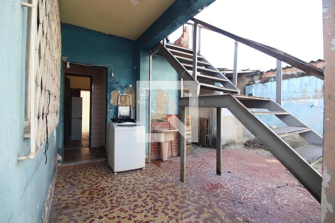 Casa mobiliada com 2 quartos e cozinha a gás — photo 24