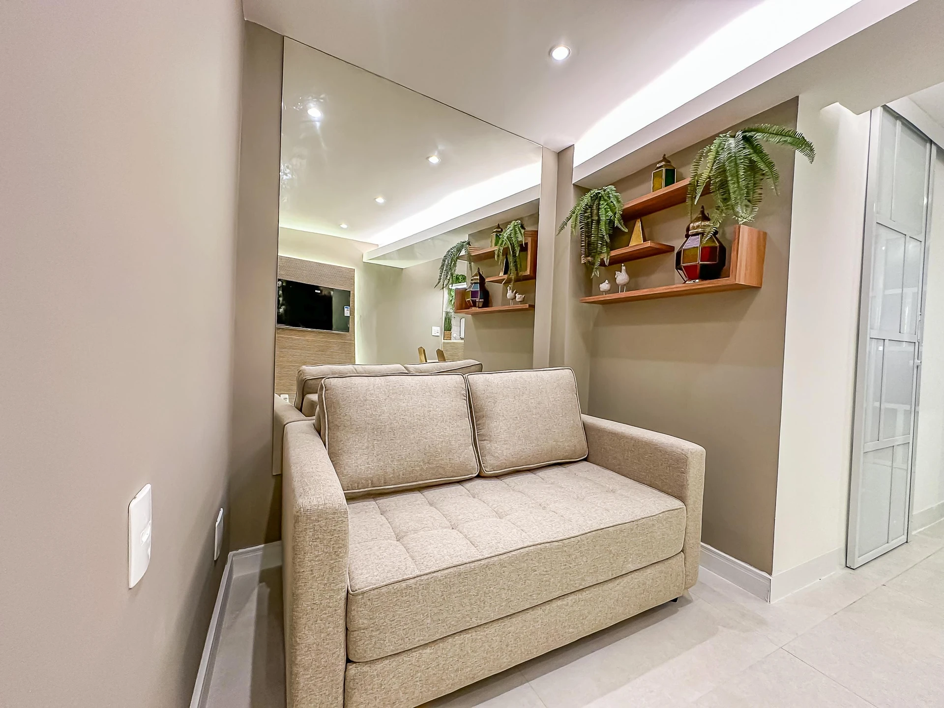Меблированная квартира с 1 спальней и кухней open-plan — photo 40