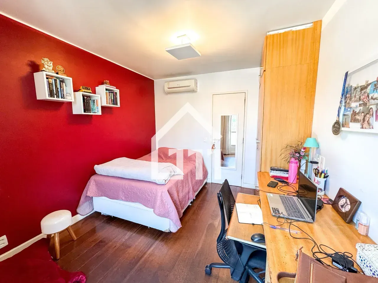 Furnished 3-bedroom apartment with 115 m² — photo 4