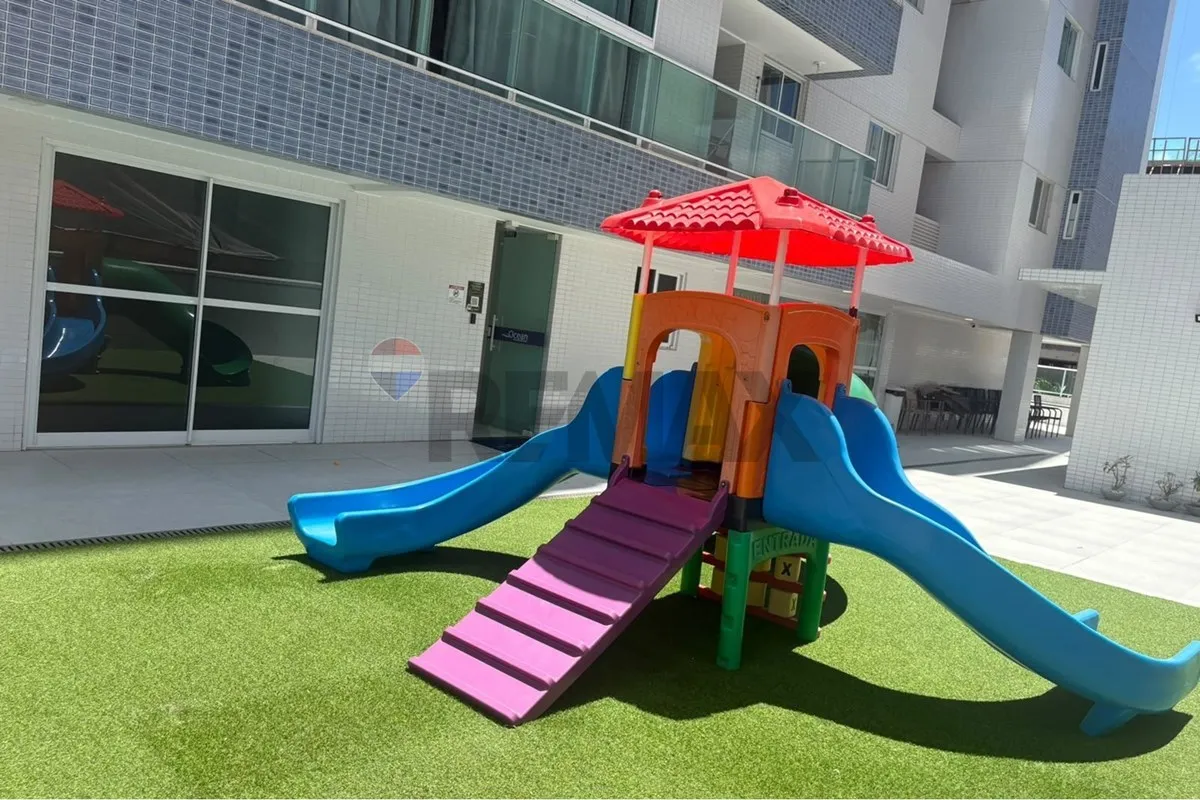 2-bedroom apartment with private BBQ and 2 parking spaces — photo 24