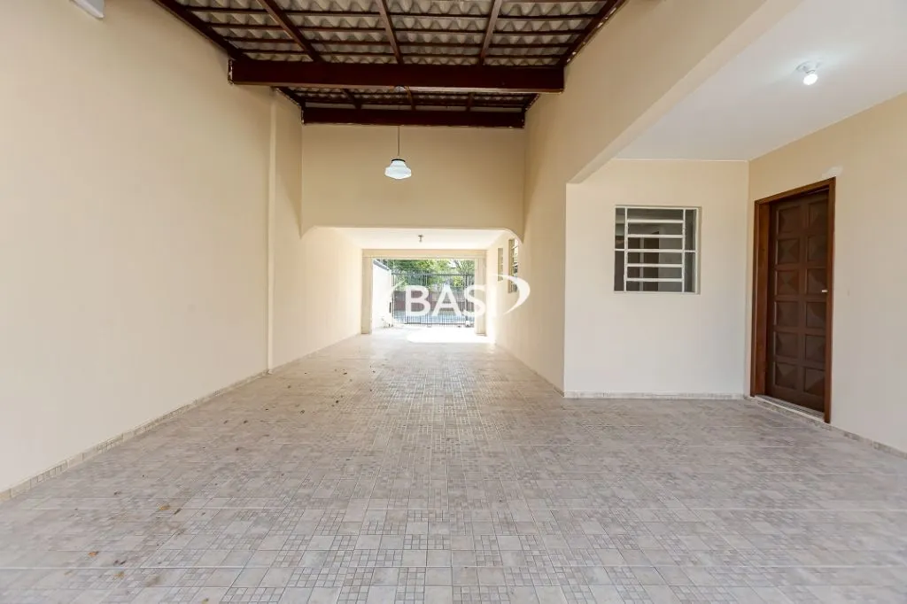 Unfurnished house with 4 bedrooms and 3 bathrooms — photo 39